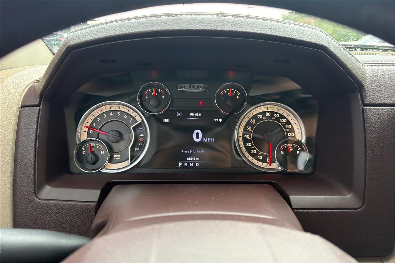 RAM 1500 Laramie Crew Cab 4WD 2016