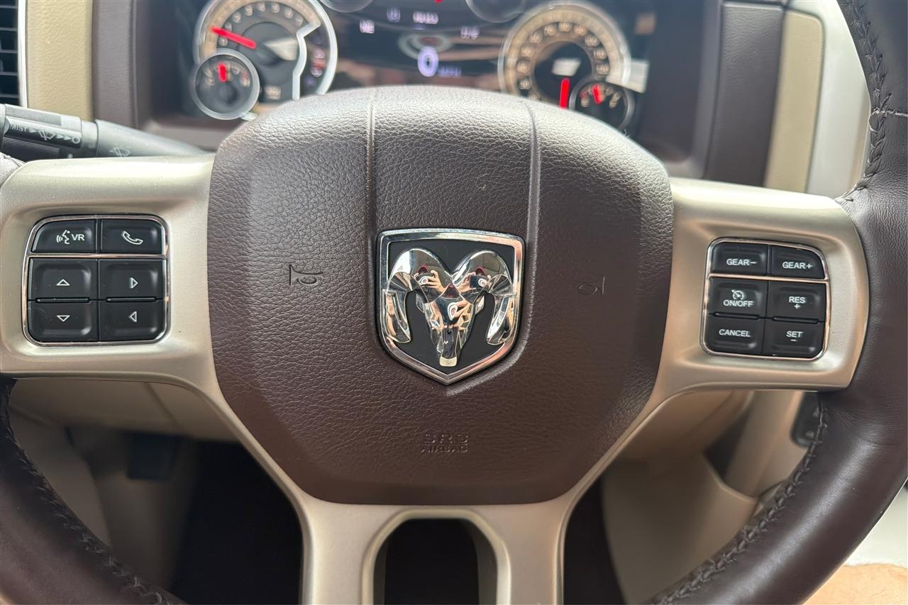 RAM 1500 Laramie Crew Cab 4WD 2016