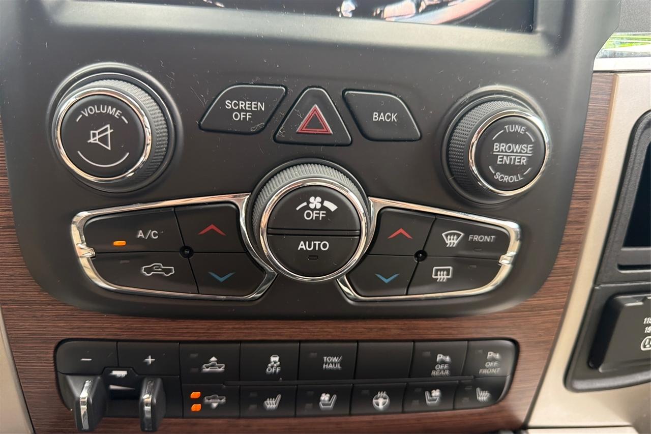 RAM 1500 Laramie Crew Cab 4WD 2016