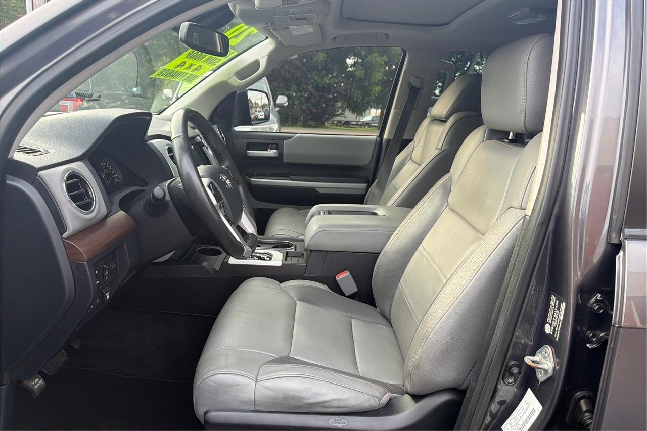 Toyota Tundra Limited Crew Max 4WD 5.7L V8 2020