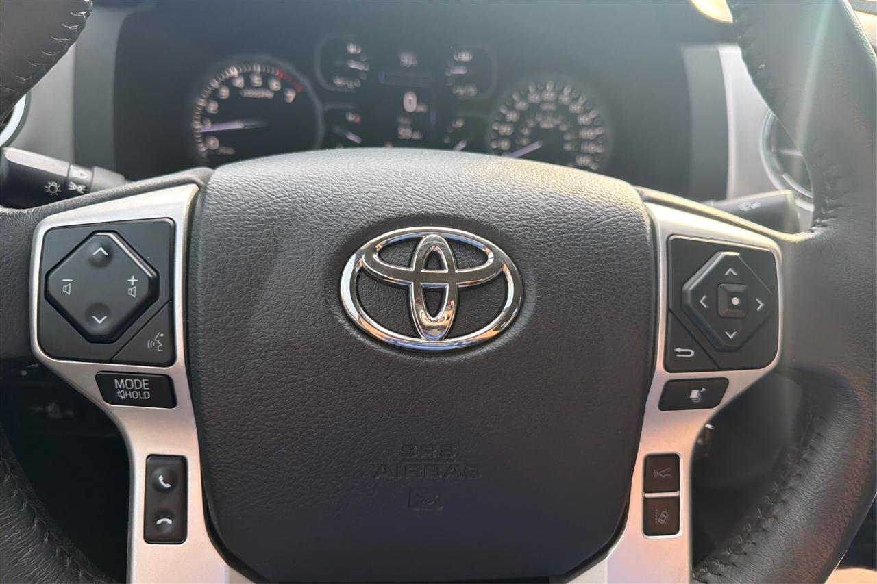 Toyota Tundra Limited Crew Max 4WD 5.7L V8 2020