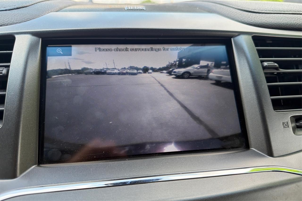 Lincoln MKS 4D Sedan 2013