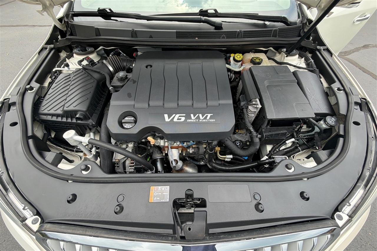 Buick LaCrosse 4D Sedan 2012