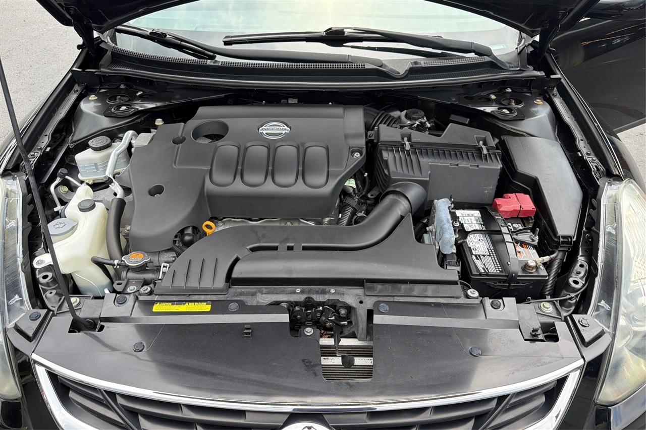 Nissan Altima S 2D Coupe 2.5L 2013