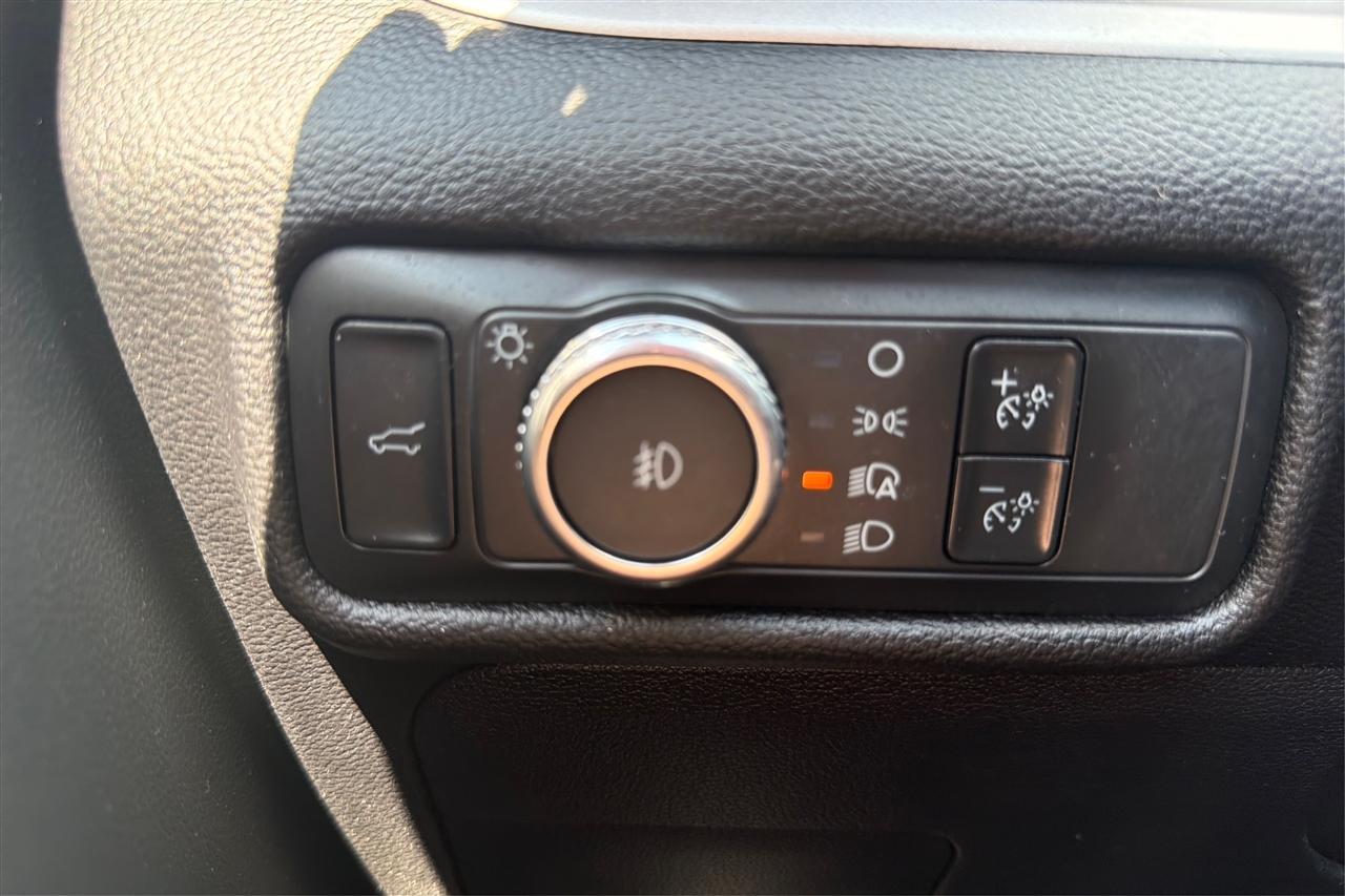 Ford Explorer XLT 4-Door 2WD 2021