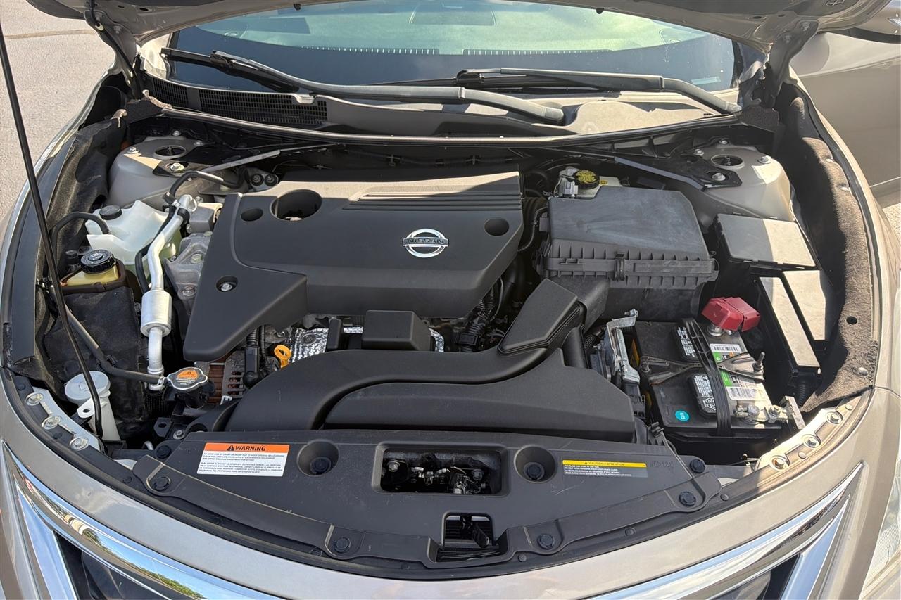 Nissan Altima SL 4D Sedan 2.5 2015