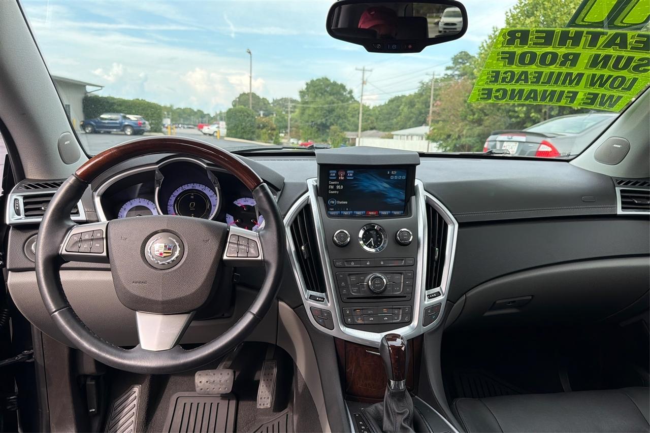 Cadillac SRX Luxury 4D SUV FWD 2011