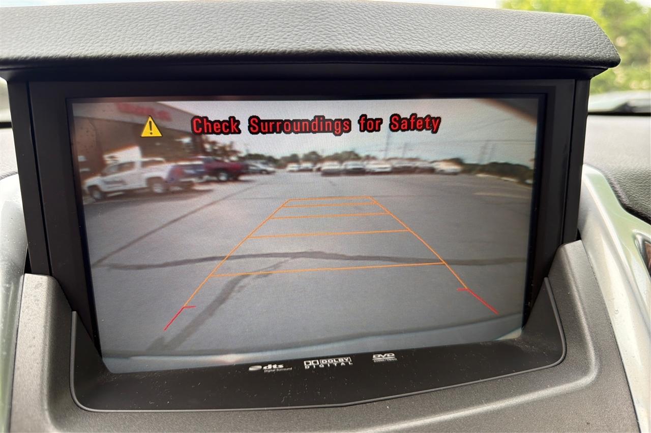 Cadillac SRX Luxury 4D SUV FWD 2011