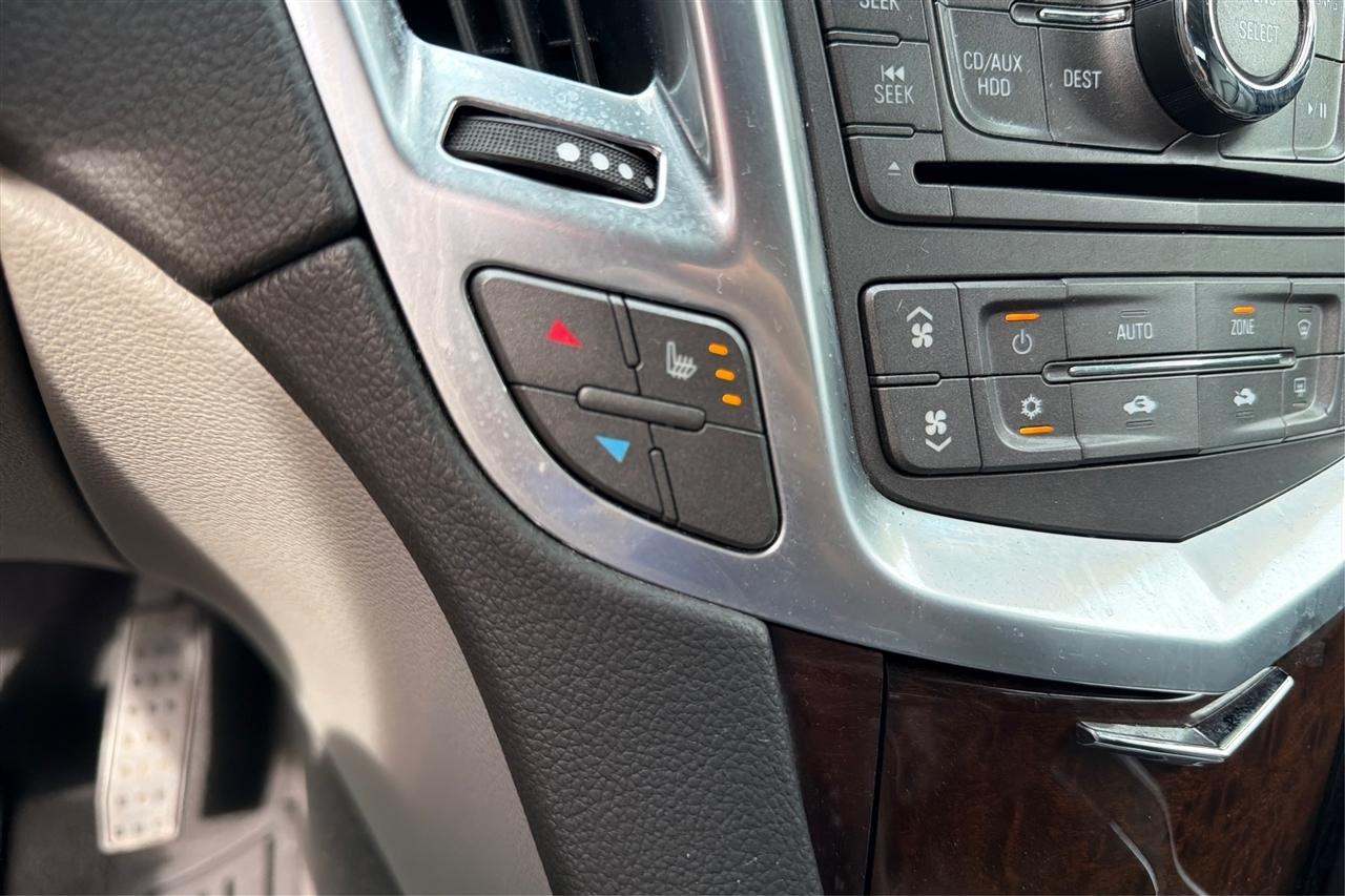 Cadillac SRX Luxury 4D SUV FWD 2011