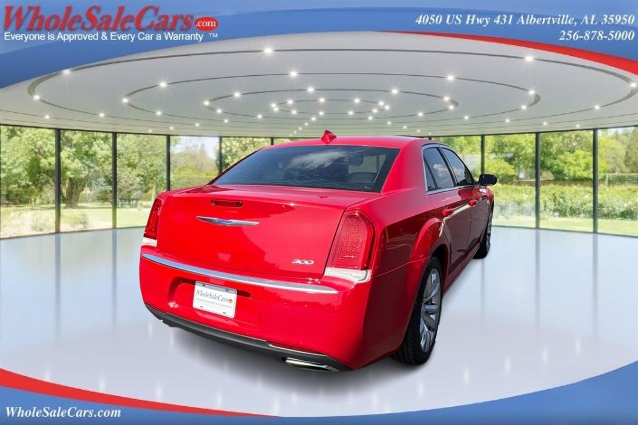 Chrysler 300 Touring 4D Sedan 2018
