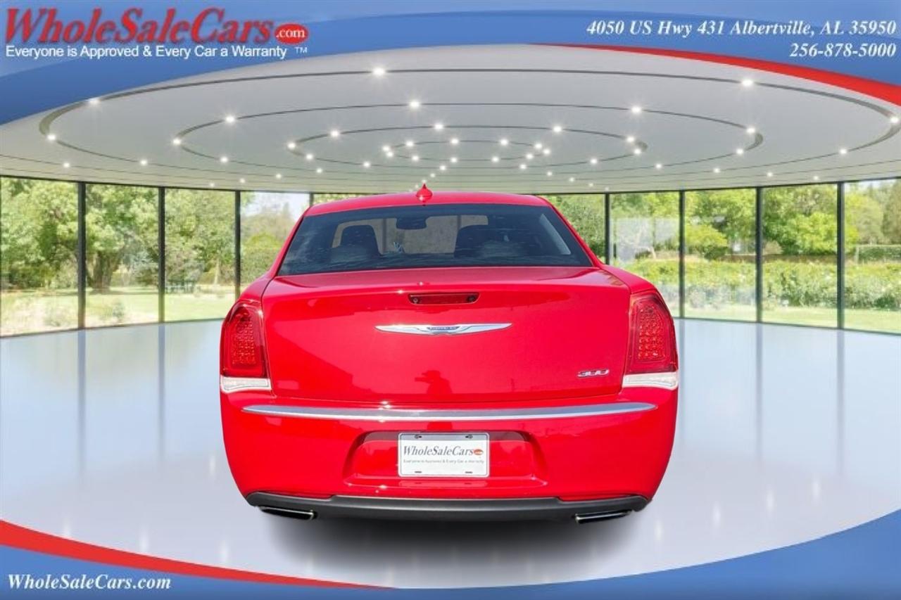Chrysler 300 Touring 4D Sedan 2018