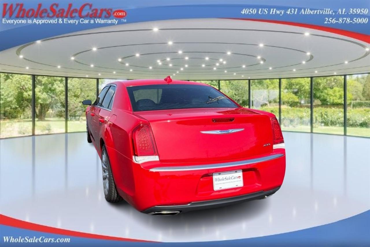 Chrysler 300 Touring 4D Sedan 2018