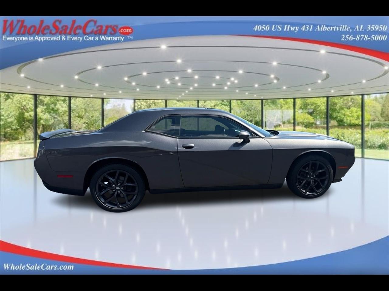 Dodge Challenger SXT 2D Coupe 2020
