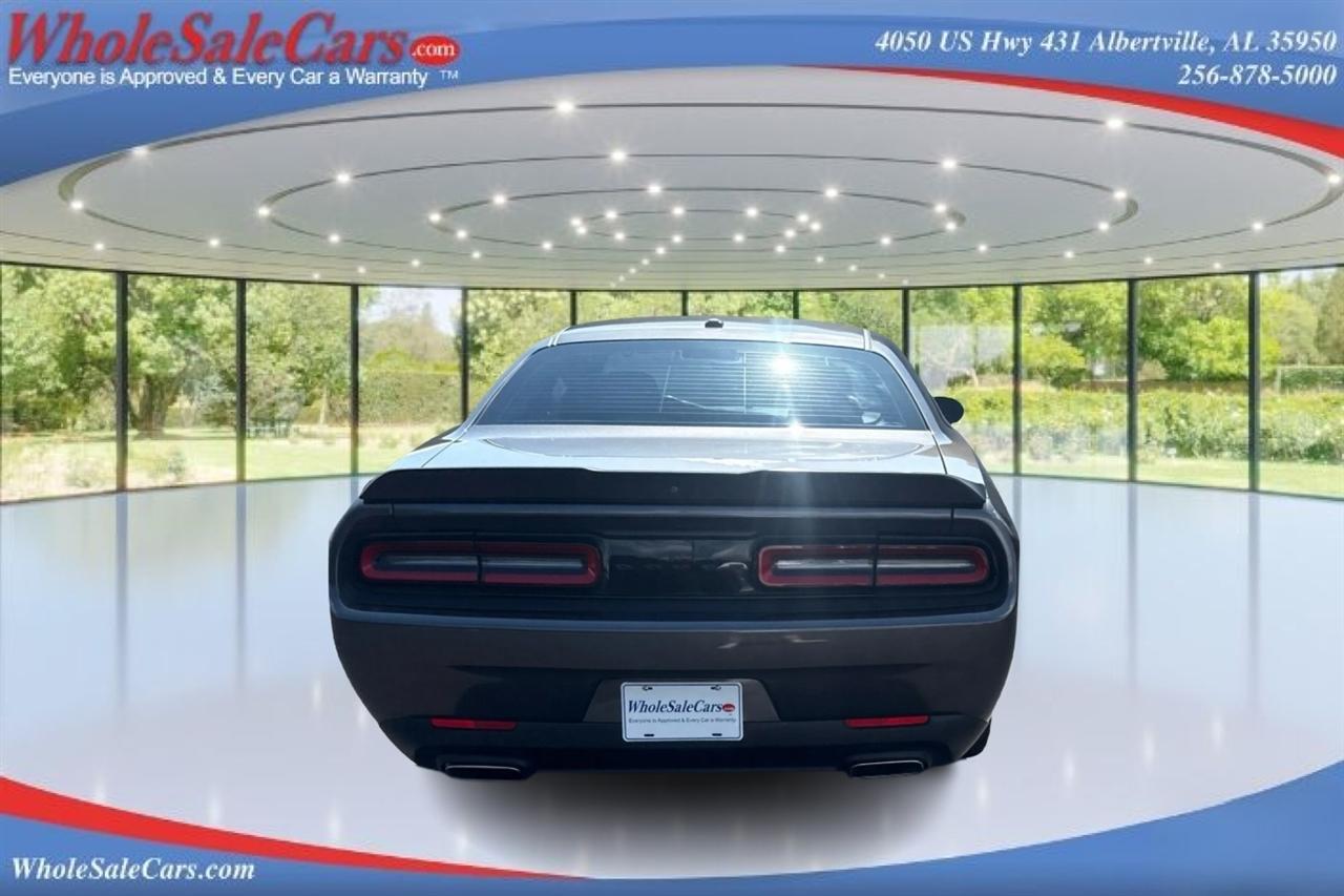 Dodge Challenger SXT 2D Coupe 2020