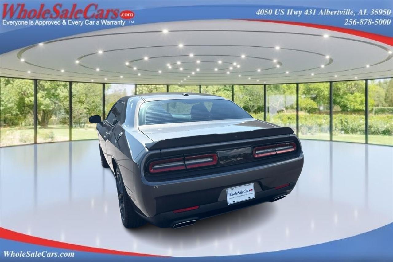 Dodge Challenger SXT 2D Coupe 2020