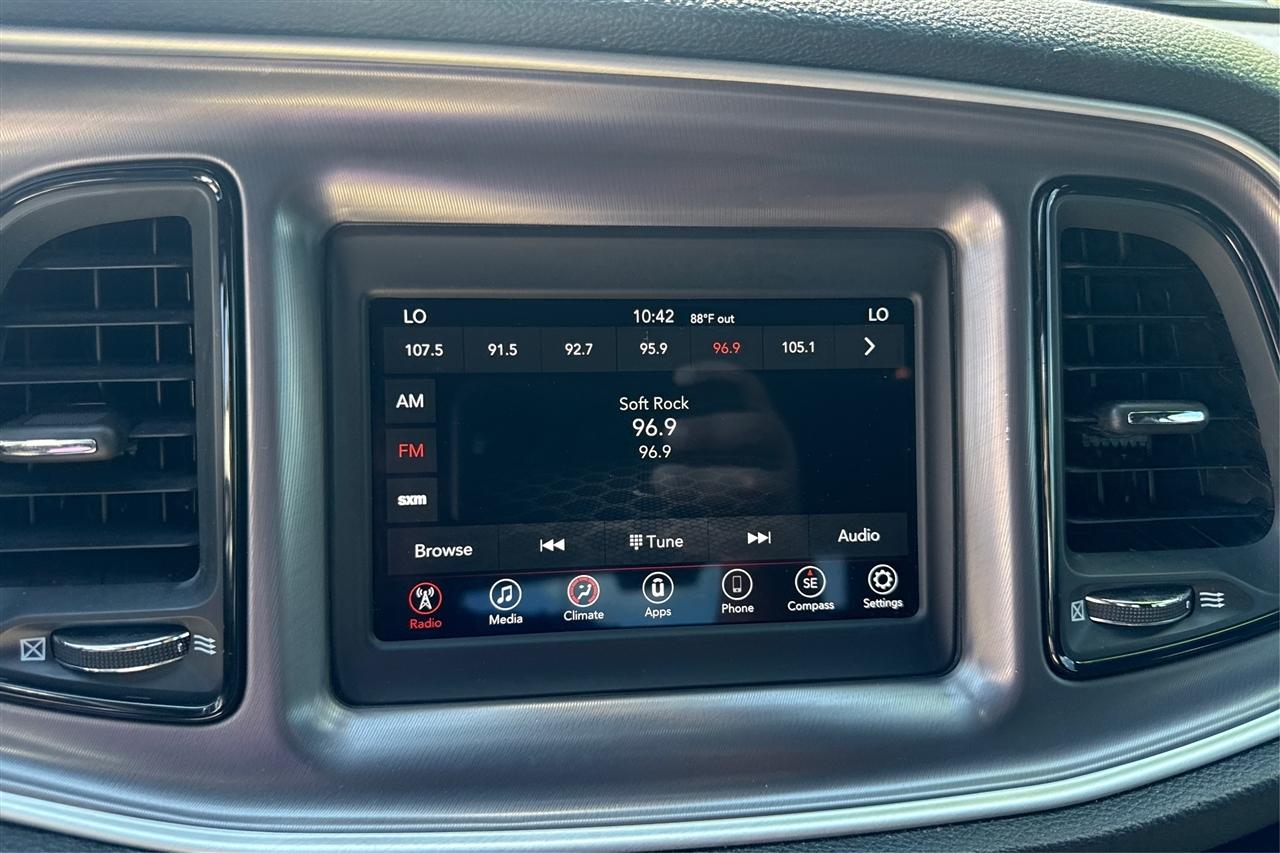 Dodge Challenger SXT 2D Coupe 2020