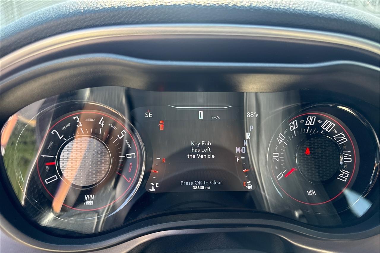 Dodge Challenger SXT 2D Coupe 2020