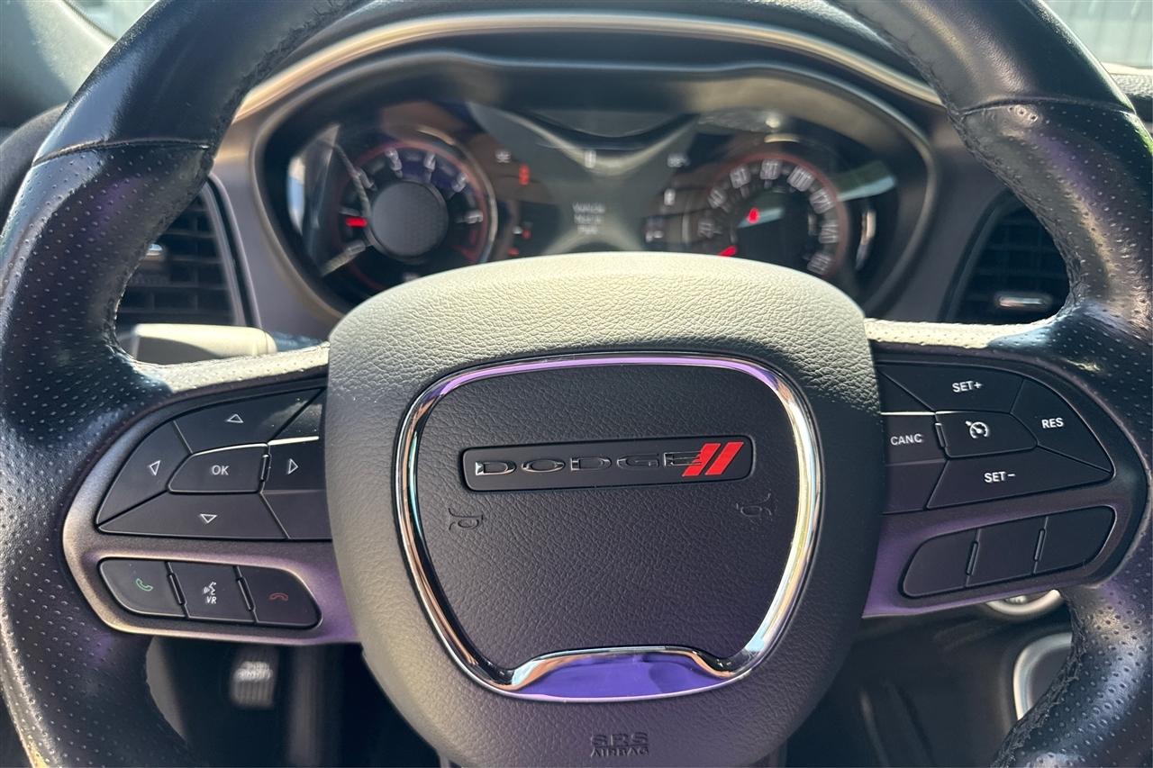 Dodge Challenger SXT 2D Coupe 2020