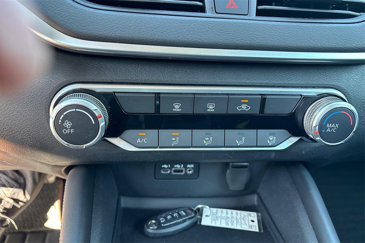 Nissan Altima SR 4D Sedan 2.5 2021