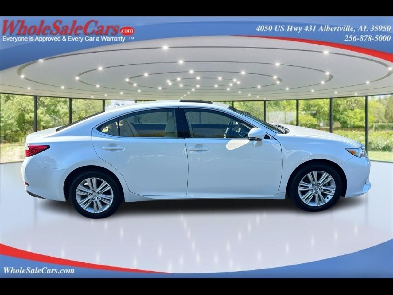 Lexus ES 350 4D Luxury Sedan 2013