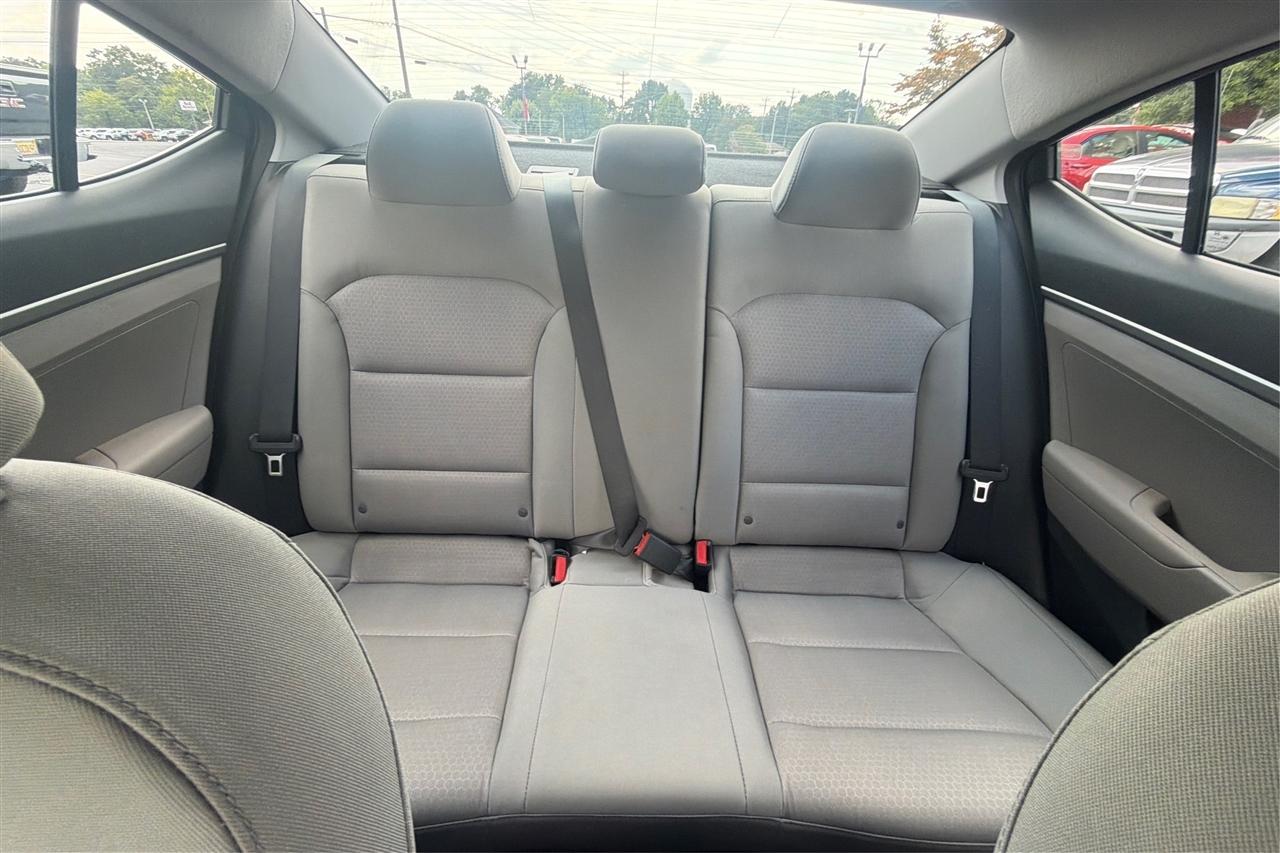 Hyundai Elantra SE 4D Sedan 2017