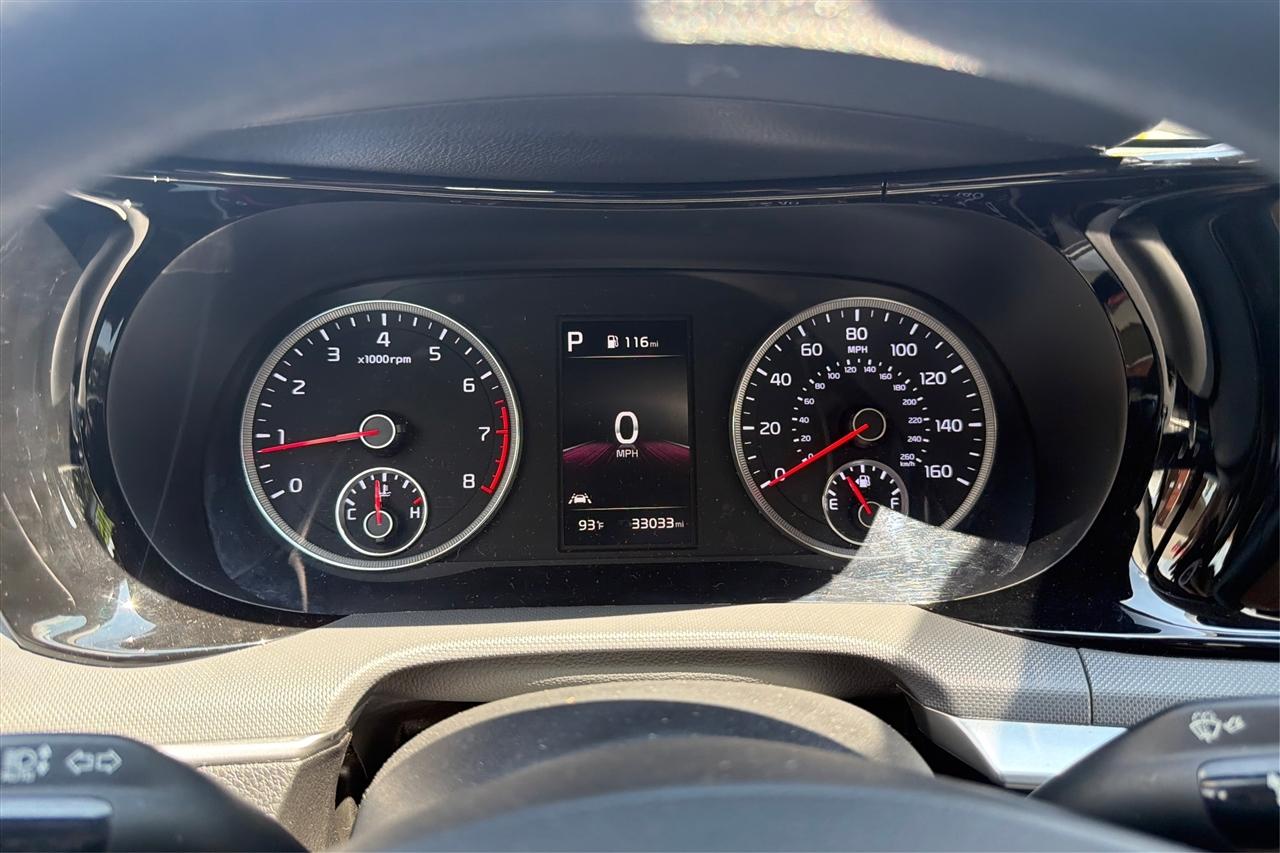 Kia K5 LXS 4D Sedan FWD 2023