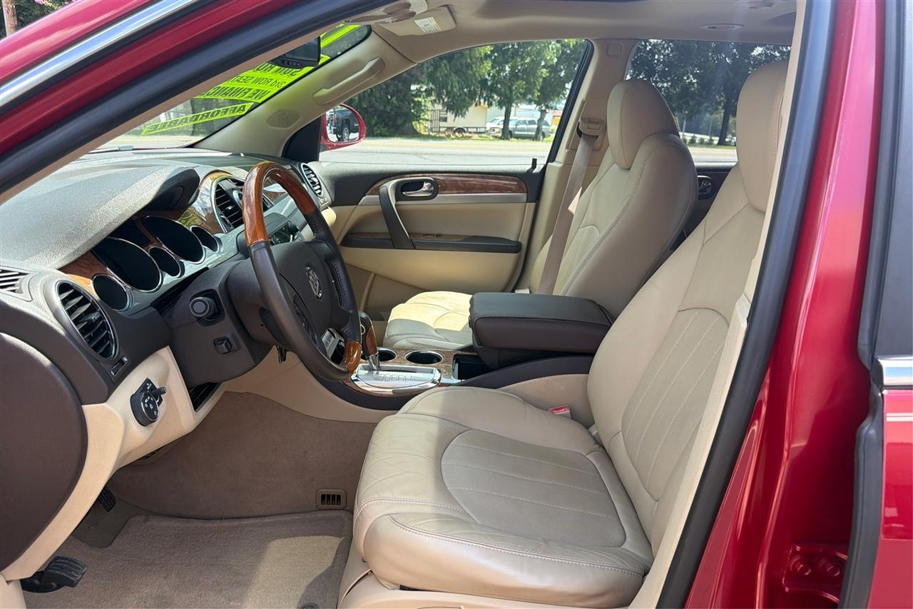 Buick Enclave Premium 4D SUV FWD 2012
