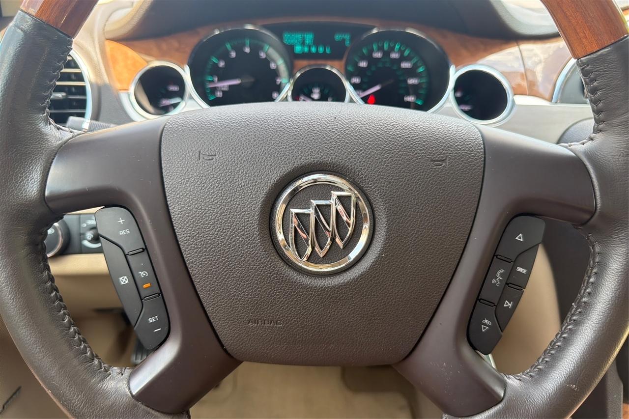 Buick Enclave Premium 4D SUV FWD 2012