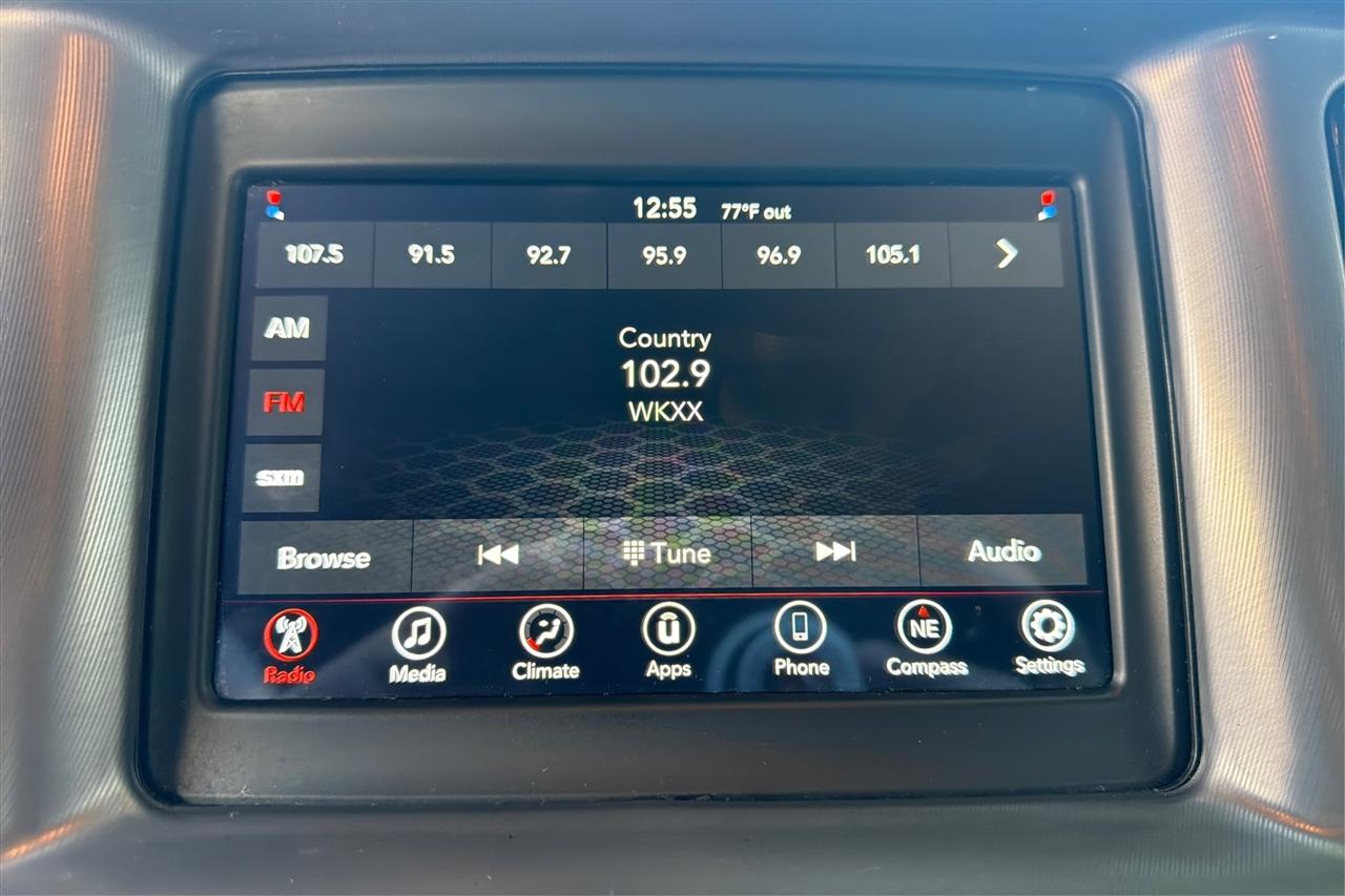 Dodge Charger SXT 4D Sedan 2022