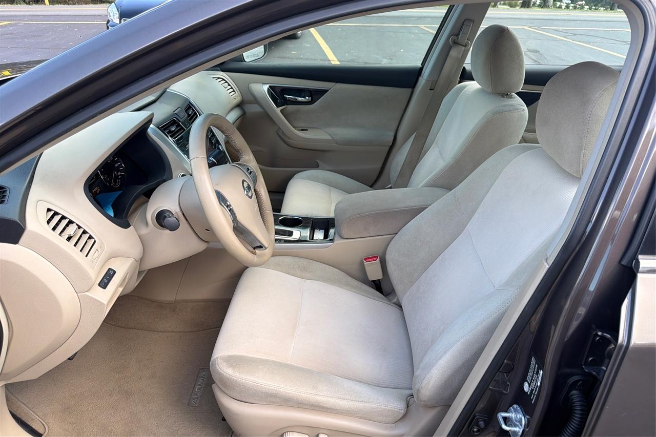 Nissan Altima SV 2013