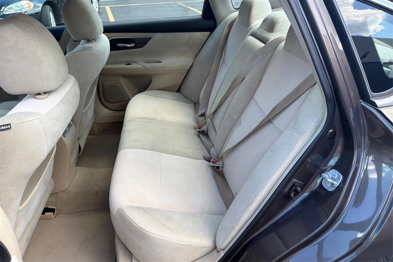 Nissan Altima SV 2013