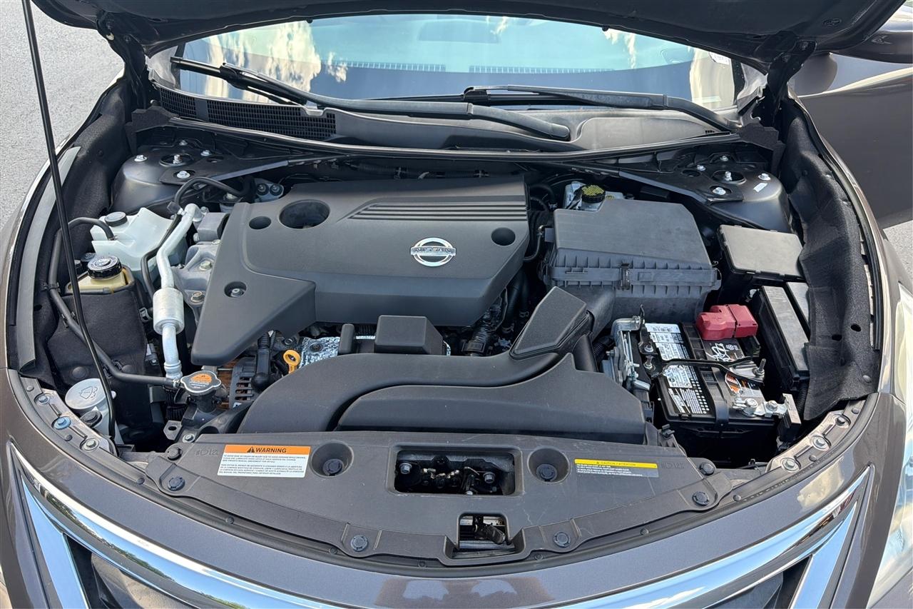 Nissan Altima SV 2013