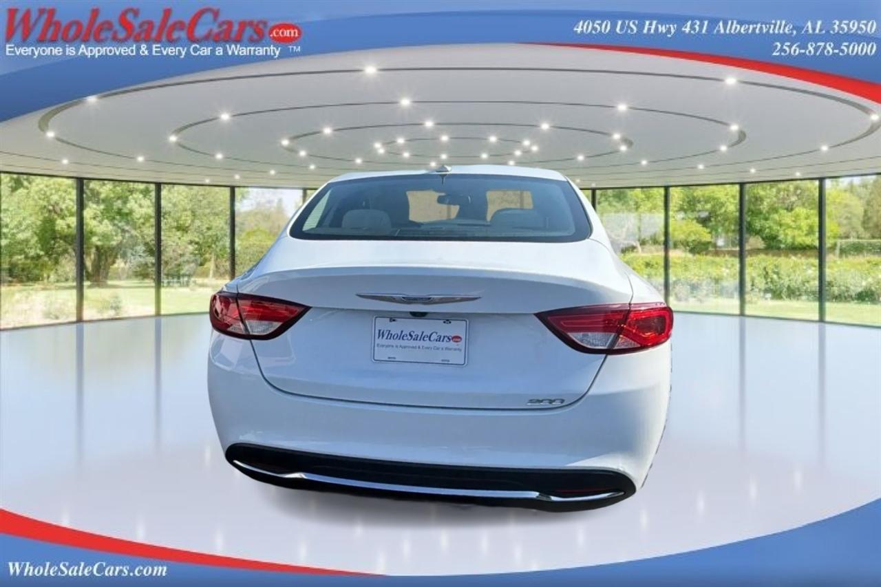 Chrysler 200 Limited 4D Sedan 2017