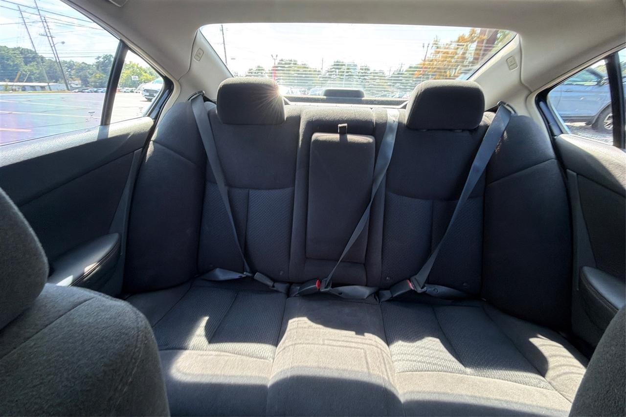 Nissan Maxima S 4D Sedan 2011