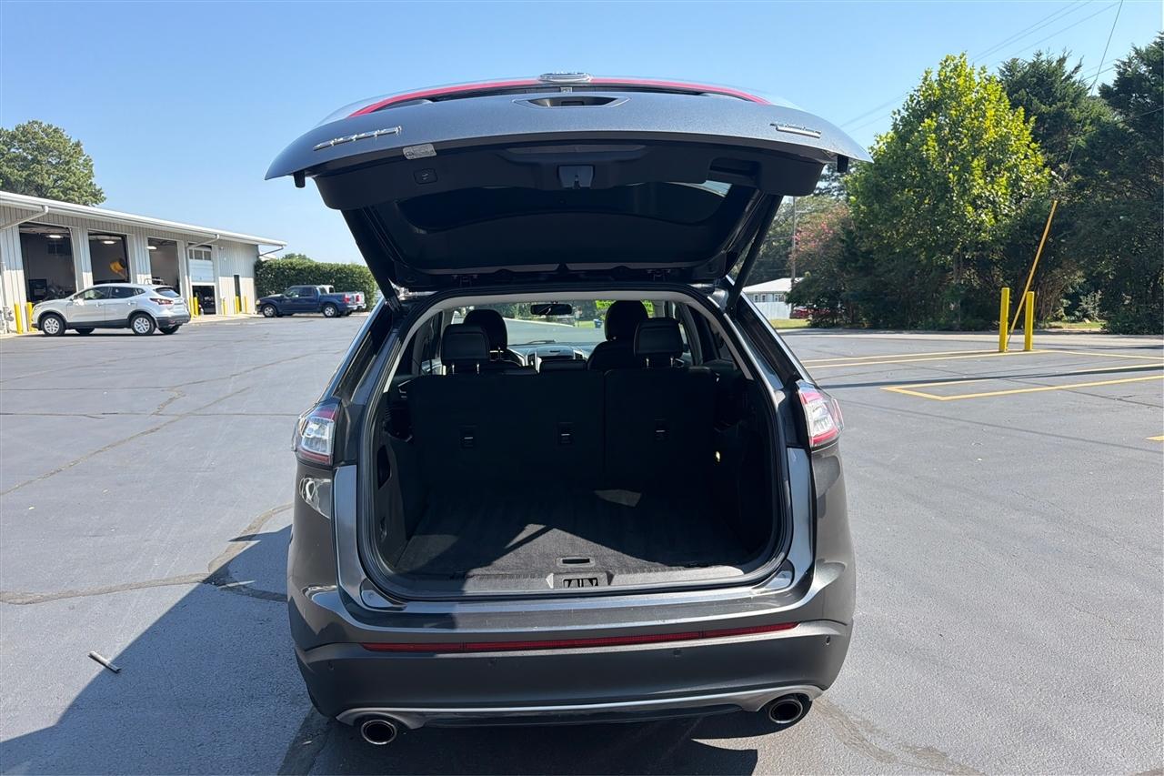 Ford Edge SEL 4D SUV FWD 2016