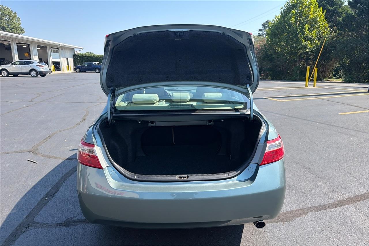 Toyota Camry Base 4D Sedan 2009