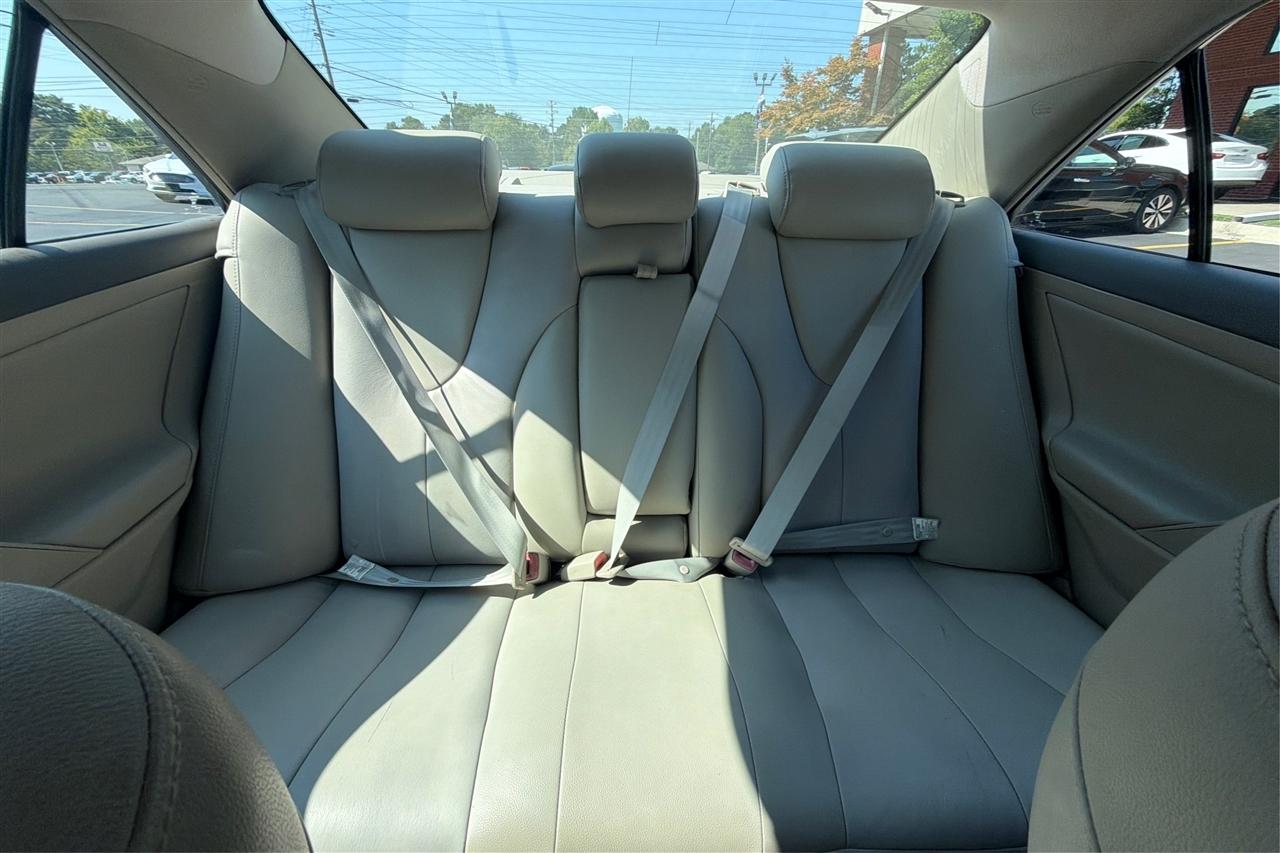 Toyota Camry Base 4D Sedan 2009