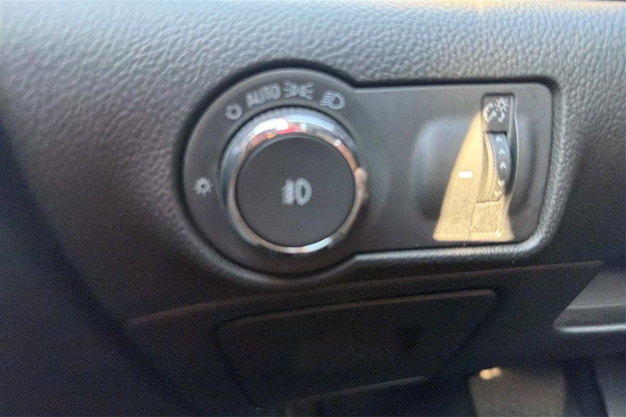 Buick Verano Base 4D Sedan 2014
