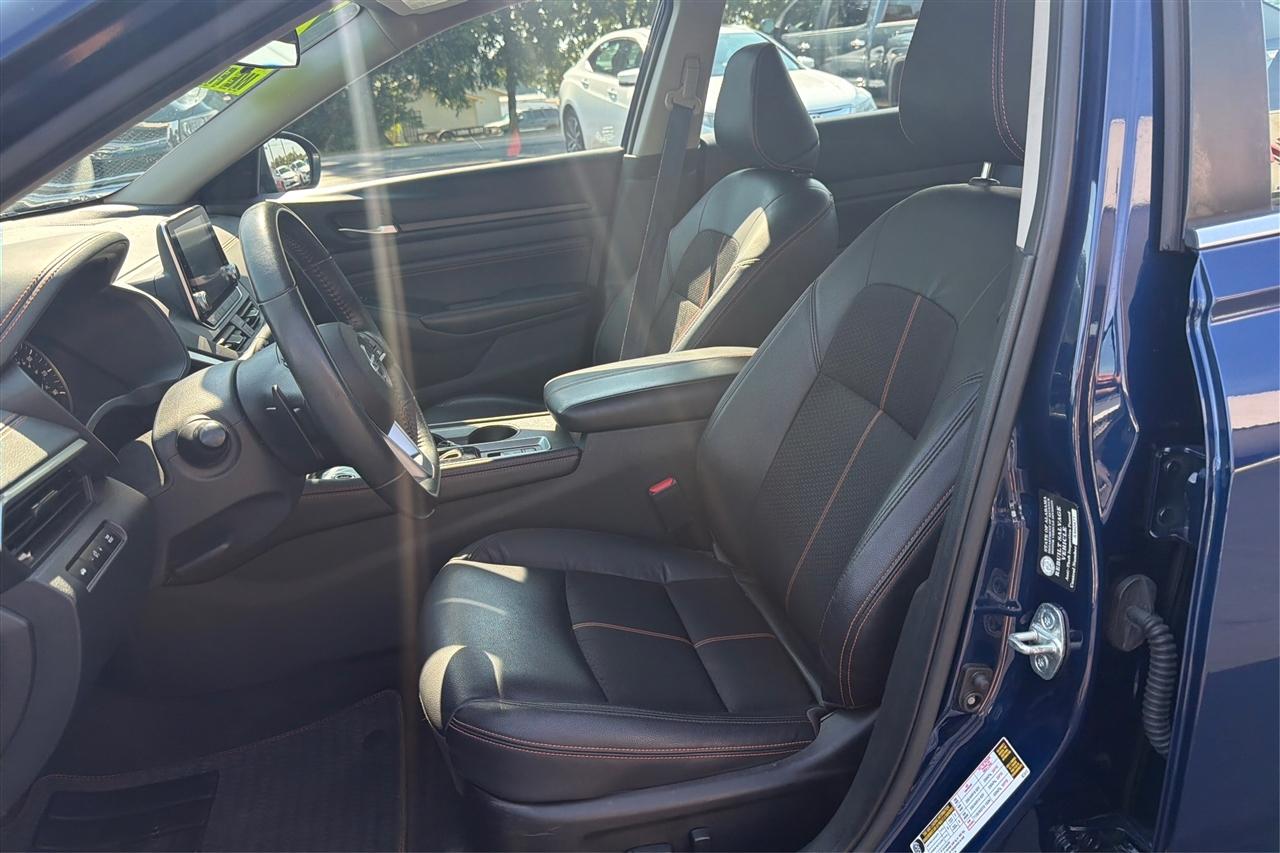 Nissan Altima SR 4D Sedan AWD 2.5 2022
