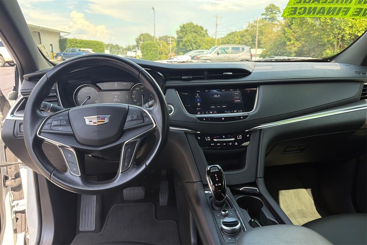 Cadillac XT5 Luxury 4D SUV FWD 2021