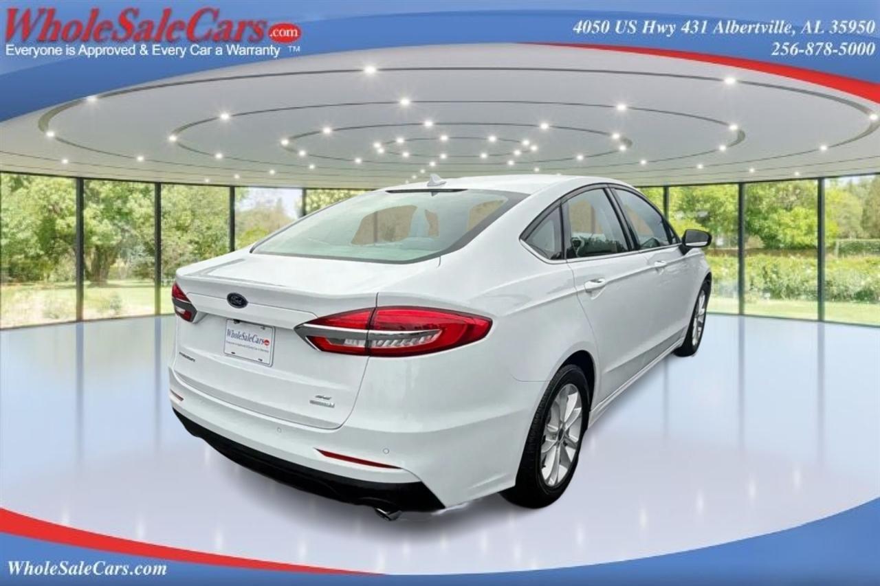 Ford Fusion SE 4D Sedan 2020