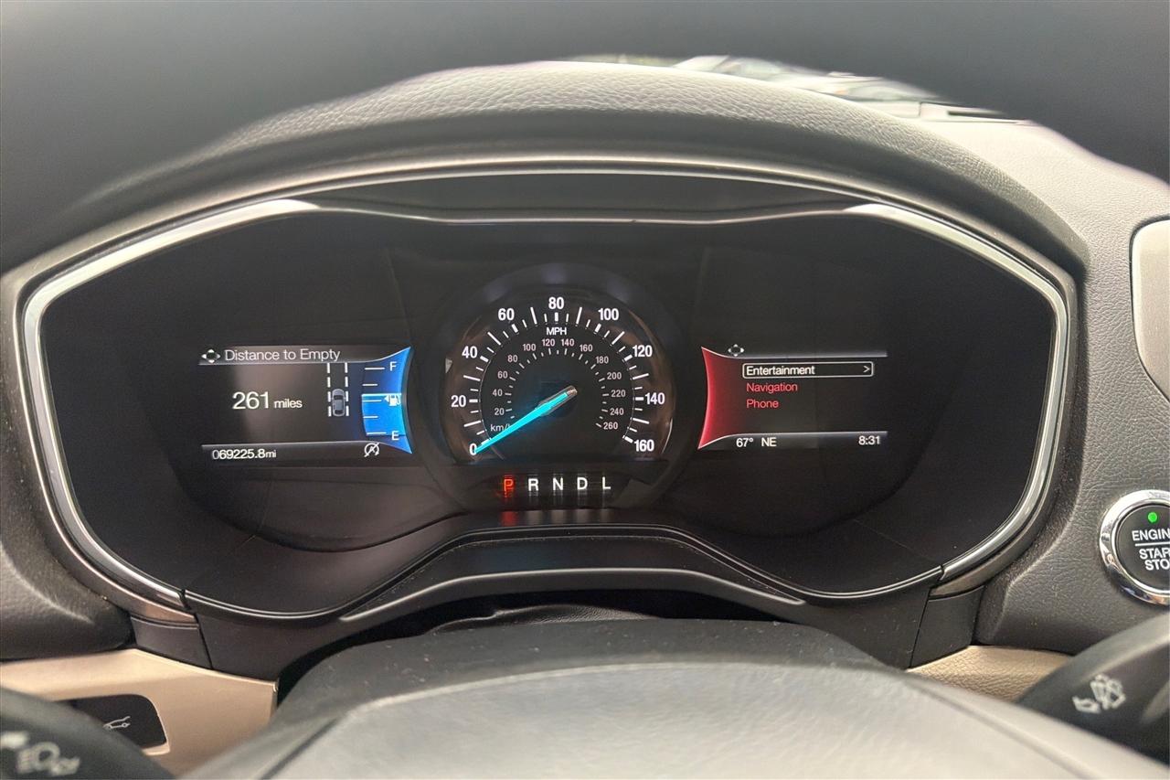Ford Fusion SE 4D Sedan 2020