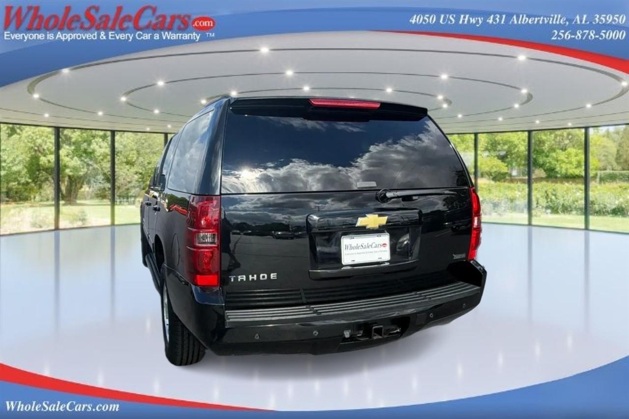 Chevrolet Tahoe LS 4D SUV RWD 2012