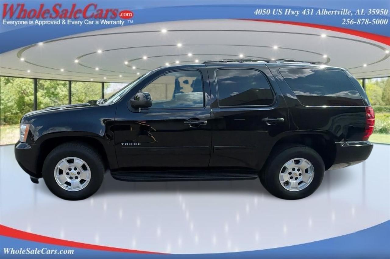Chevrolet Tahoe LS 4D SUV RWD 2012
