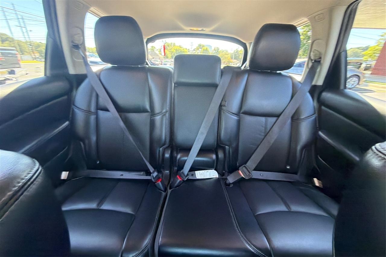 Nissan Pathfinder SL 4D SUV 4WD 2020