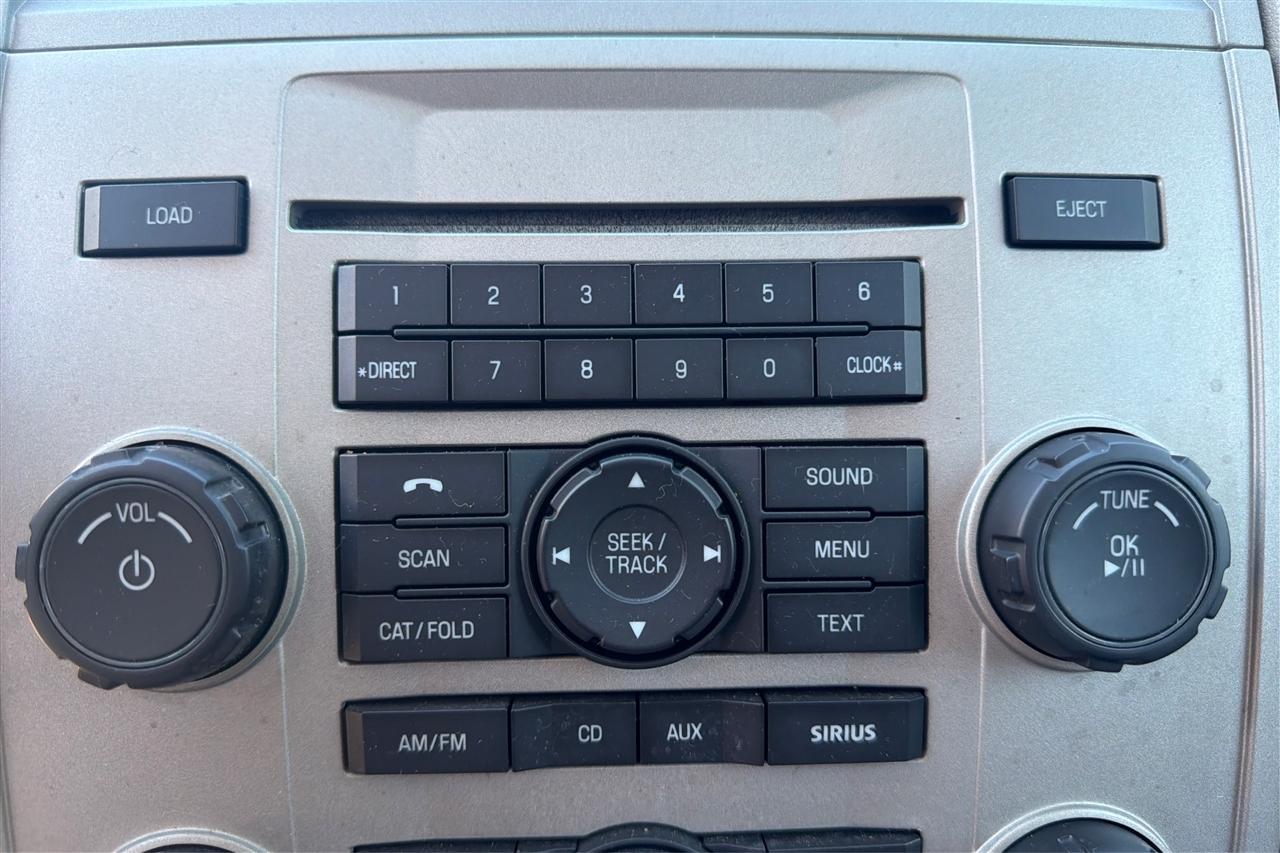 Ford Escape XLT 4D SUV FWD 2009