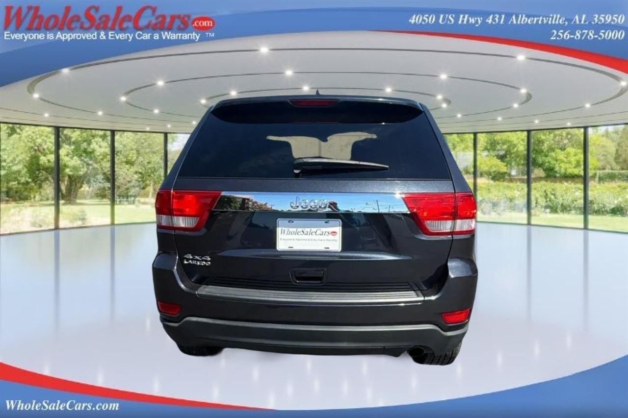 Jeep Grand Cherokee Laredo 4D SUV 4WD 2012