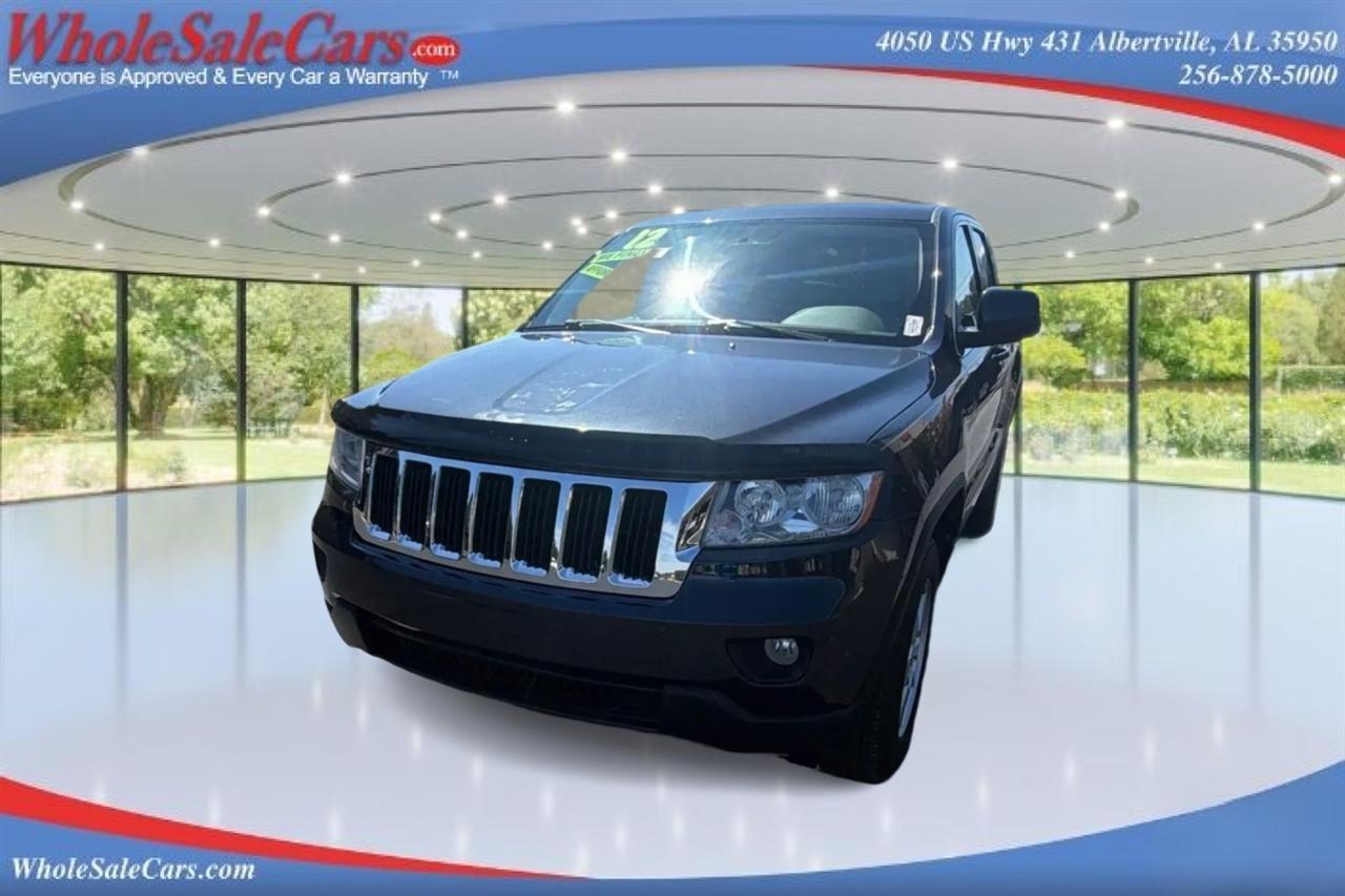 Jeep Grand Cherokee Laredo 4D SUV 4WD 2012