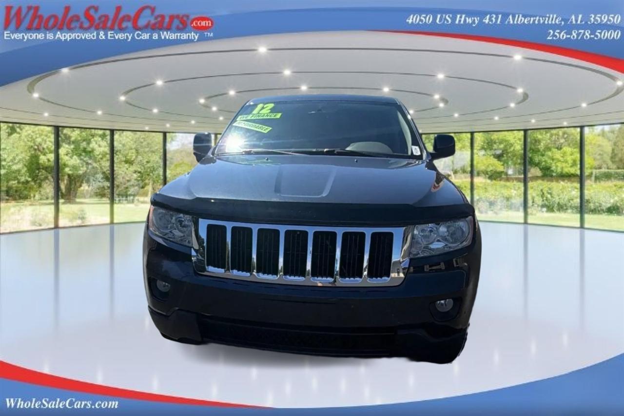 Jeep Grand Cherokee Laredo 4D SUV 4WD 2012