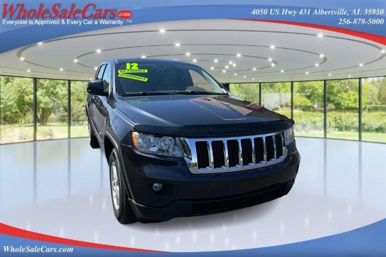 Jeep Grand Cherokee Laredo 4D SUV 4WD 2012